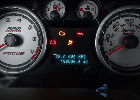 2009 Ford Focus Se z USA, uszkodzony, nr VIN 1FAHP35NX9W230844